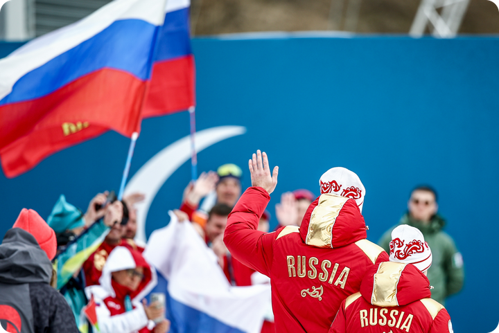 На Паралимпиаде прозвучал российский гимн! А где еще наши спортсмены выступают с флагом?