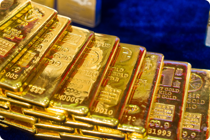 Взрывной рост инвестиций в золото, спецшколы для непослушных и больничный при аллергии. Что нового к утру 20 марта