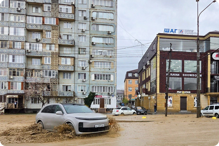 Дагестан тонет вторую неделю подряд. Что происходит в регионе и почему конспирологи винят Иран