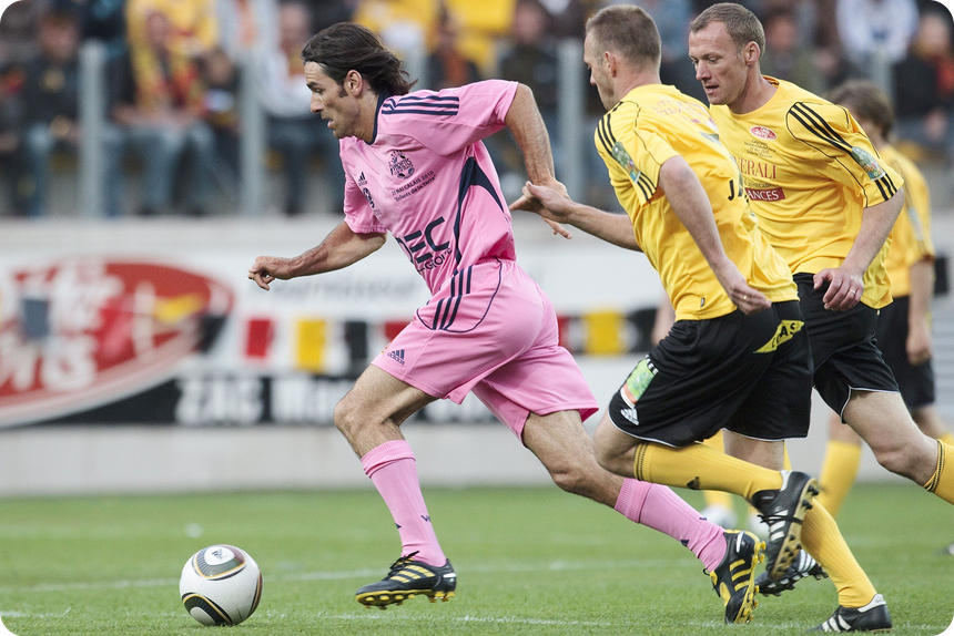 Робер Пирес